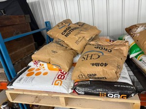 Crop Nutrients Mixed Lot - CHS, Calcium Products, 98G - content quantities unverified