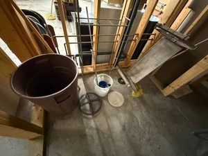 Shop Utility Storage Mixed Lot Inc Bucket, Pot, Wire Rack