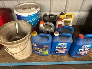 Antifreeze & Coolant Mixed Lot - NAPA Parts Washer Solvent Pail - contents unverified