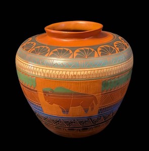 LLR - Signed Navajo Pottery Vase Benally