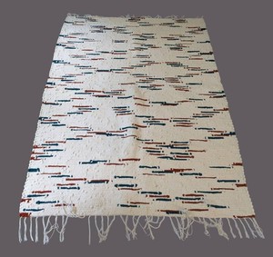 B2 - Woven Rug Cream Red Green 50 X 69 in