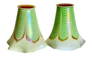 Pair of Vintage Pulled Feather Art Glass Lamp Shades