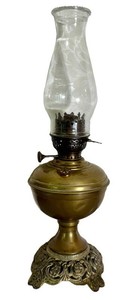 DR - Antique Brass Oil Lamp Sirius