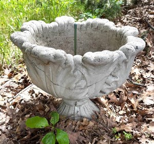 FY - Cement Pedestal Planter Pot