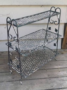 D - Vintage 3-tier Metal Outdoor Plant Stand