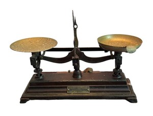 K - Vintage Henry Toemner Balance Scale