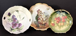 LR - Antique Grape Motif Plates (Lot of 3)