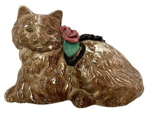 LR - Vintage Ceramic Cat Figurine With Flower Collar