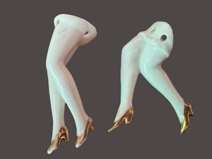 BN - Antique Porcelain Half Doll Legs Gilt Shoes