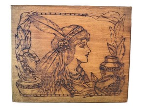 B2 - Wooden Box Flemish Art Signed Leslie B. Mattoon