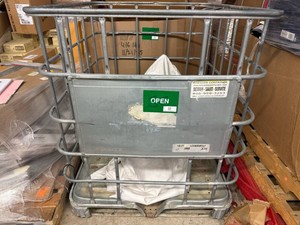 Large Metal Tank Holder