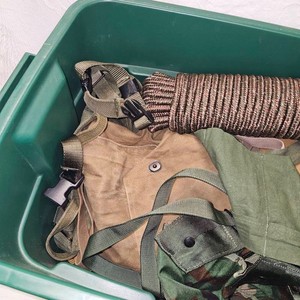 Tote of Canvas Bags and Misc
