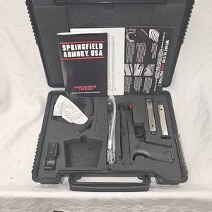 Springfield XDM9, 9mm, Black, 3 Mags in Case