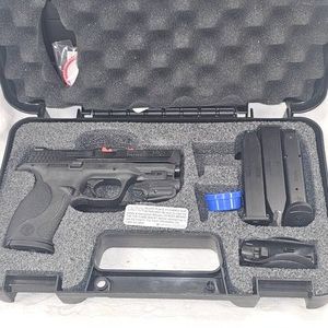 S &W MP9, 9mm Crimson Trace Laser, 4 Mags in Case