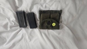 US Army M1 Carbine Mags and Holder 2-20rd in Pouch