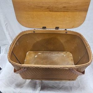 Antique Classic Wicker Picnic Basket
