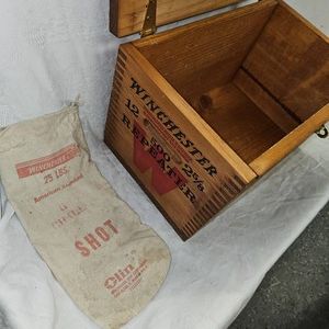 Beautiful winchester 12ga Crate with Shot Bag