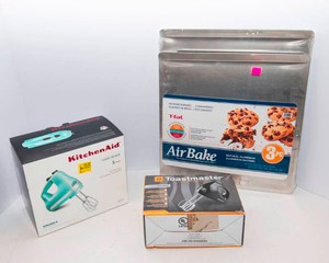 Kitchen & Baking Bundle  New in Box Mixers & AirBake Cookie Sheets