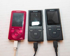 Sony Walkman Digital Music Player Lot  3 Players with Charging Accessories