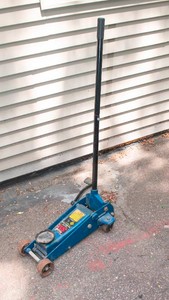 Allied Heavy Duty Service Jack  3.5 Ton  7,000 lb Capacity