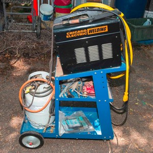 Chicago Electric 90 Amp Flux Wire Welder  with Cart & Mask