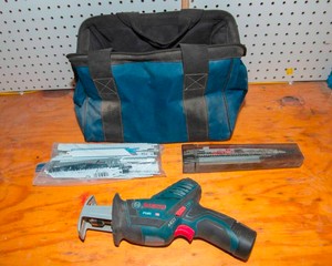 Bosch PS60 Cordless Reciprocating Saw Kit  Battery, Blades & Bag Included