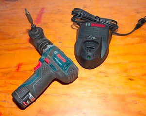 Bosch GSR12V-140FC Drill Kit  12V with Battery & Charger