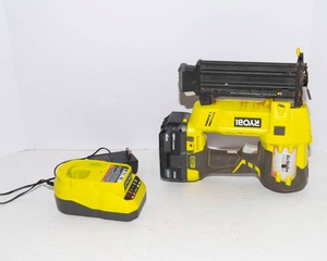 Ryobi AirStrike Nail Gun Kit  18V with Battery & Charger