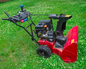 Toro Power Max 824 OE Snowblower