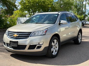 2017 CHEVROLET TRAVERSE LT (NO RESERVE)