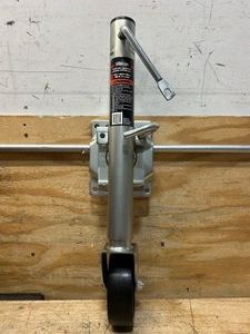 Ironton Bolt-On Sidewind Marine Swivel Jack, 1000-Lb. Capacity