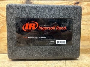 Ingersoll Rand 121-K6 Air Hammer with 6-pc. Chisel Kit MSRP $145