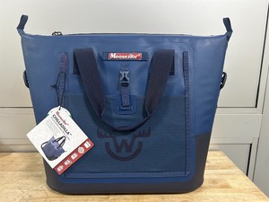 Moosejaw 42 Can Chilladilla Soft-Sided Cooler Tote Blue MSRP $134.99