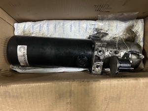 Concentric 1 HP 115208-230 Volt AC Hydraulic Power Unit, Solenoid, Model# 1530037 MSRP $699.99 (untested sold as is)