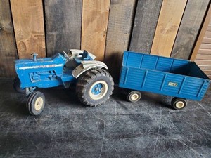 Vintage toy The Big Blue Ford 8000 Tractor and trailor