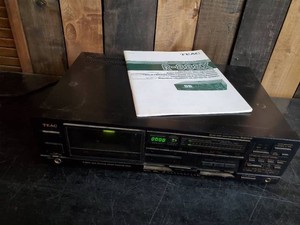 Vintage TEAC R-888X Cassette Tape player powers up