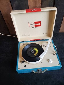 Vintage Imperial Party time record player - Working