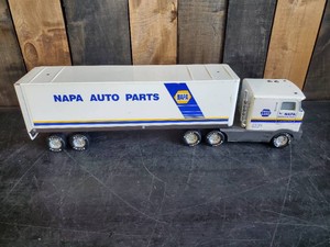 Collectible Auto Parts Semi Trailer