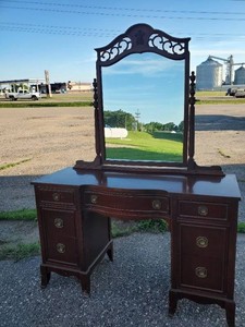 Gorgeous Vintage Dove tail Dresser and Mirror with gorgeous detail