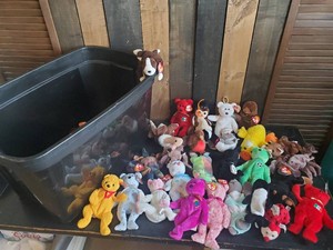 35 Tagged Never Played With Beanie Babies - Cute