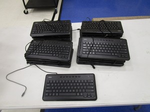 (20) Belkin iPad Keyboards