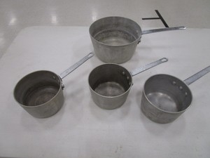 (4) Alum Pots (3) 6x4 (1) 9x5