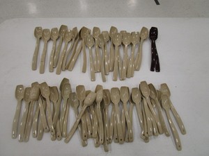 (64) Salad Spoons