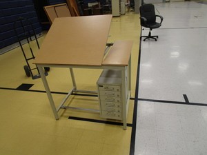 Stand Up Adjustable Desk wStorage 42x31x37