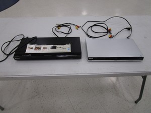 (2) DVD Players