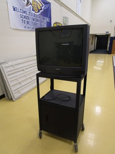 Metal AV Cart & TV 24x18x42