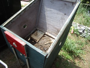 Yard cart, hand truck style...