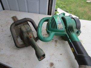 Electric Weed Eater blower, Black &...