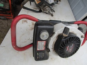 Gas auger head with Tecumseh 3.0hp...