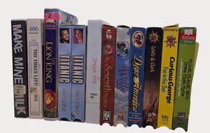 Family Favorites VHS Lot  Disney, Classics & Kids Movies